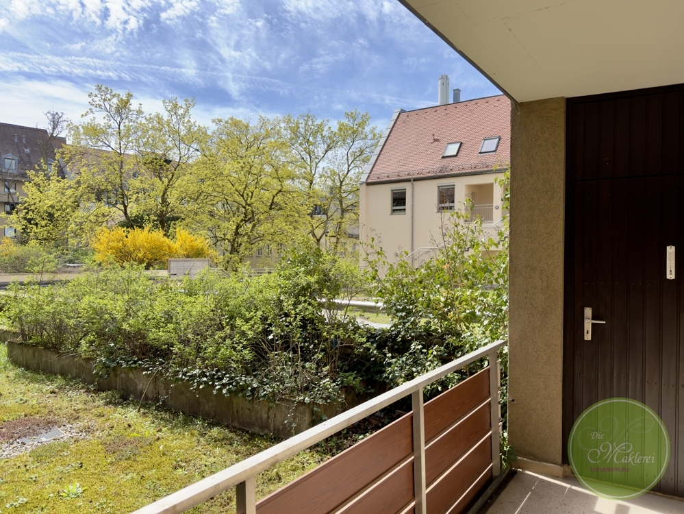 * Green City Life * 2,5 Zimmer Wohnung * ca. 64 qm * Loggia * Einbauküche * MITTEN in Erlangen *
