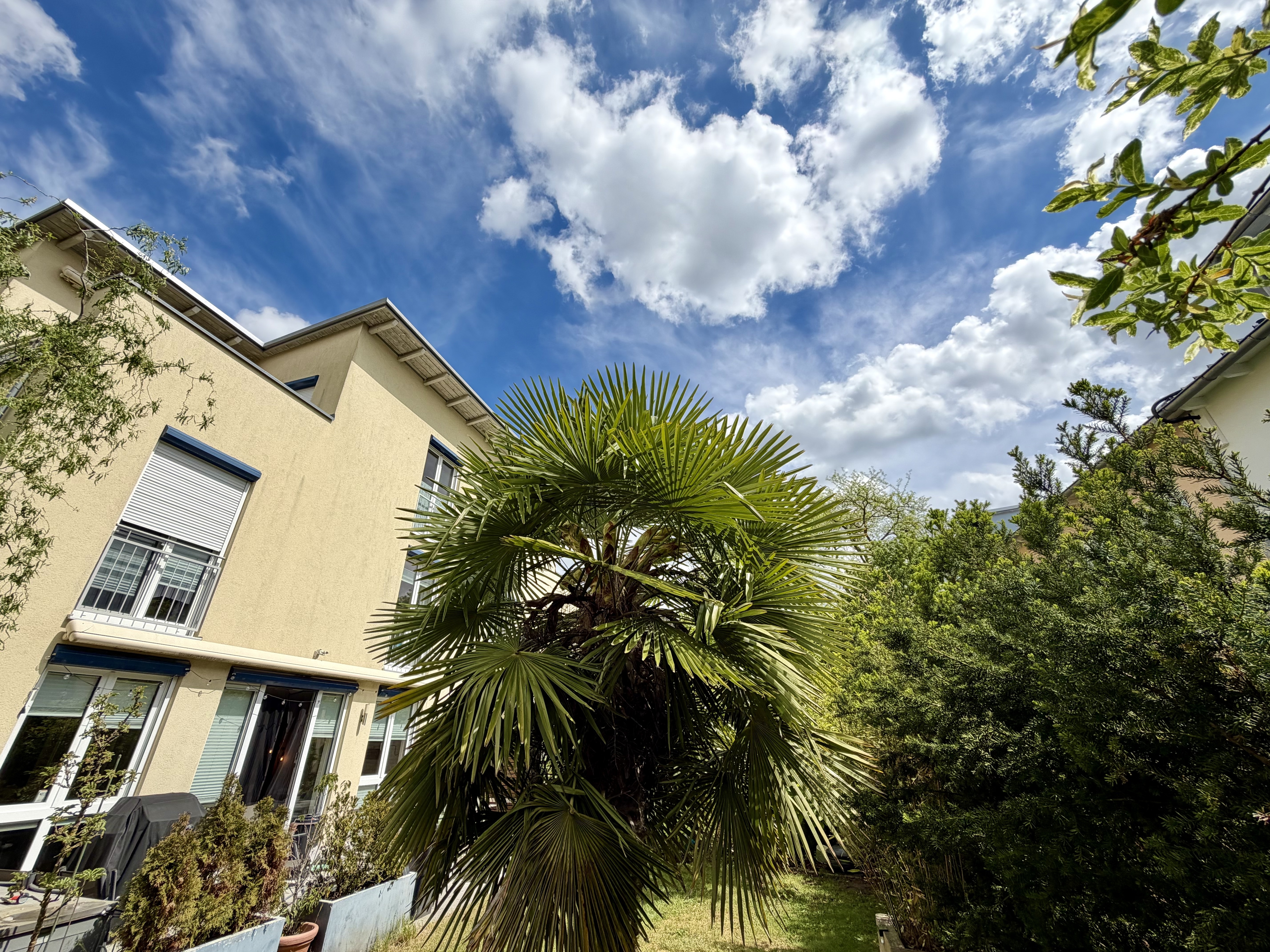 ** FamilyDREAM * Haus zur MIETE * 6 + 1 Zimmer * priv. Garten * Garage * Nürnberger Westen **