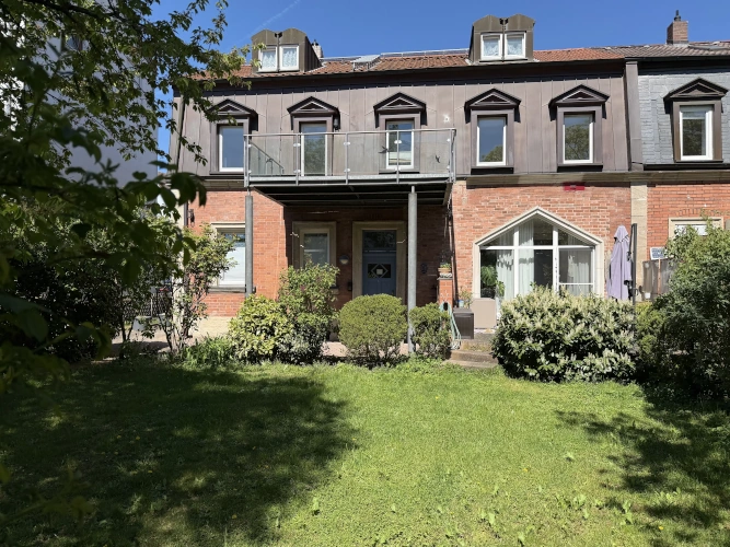 *** Modern Hideaway in Gründerzeit Ensemble *** Anno 1896 ** 3 Zi. ** Terrasse ** EBK * Mögeldorf **